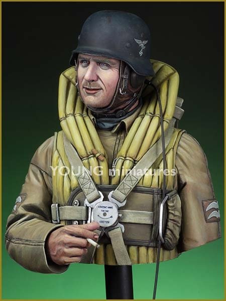 Young Miniatures YM1833 Membre d'équipage de bombardier de la Luftwaffe, 1940, échelle 1/10