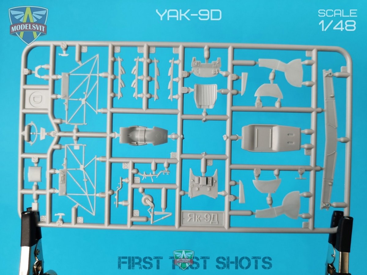 Modelsvit 4809 Yakovlev Yak-9D 1/48 – imagen 2