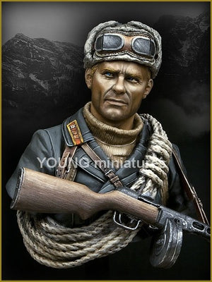 Young Miniatures YM1827 SOVIET MOUNTAINEER OFFICER 1942 1/10 – Bild 4