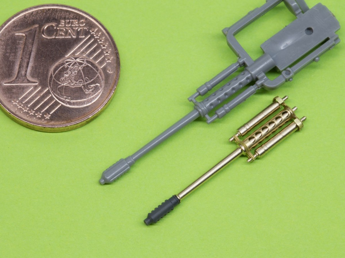 Master AM-48-125 AH-64 Apache - M230 Chain Gun barrel (30mm), Pitot Tubes and tail antenna (resin, PE and turned parts) 1/48 – imagen 5