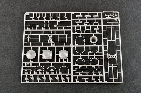 Trumpeter 09519 S-300V russe 9A83 SAM 1/35 – image 16