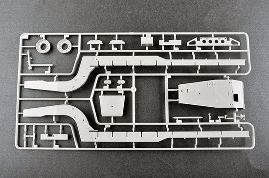 Trumpeter 01065 MAZ-537G Late Production type with ChMZAP-9990 semi-trailer 1/35 – imagen 13