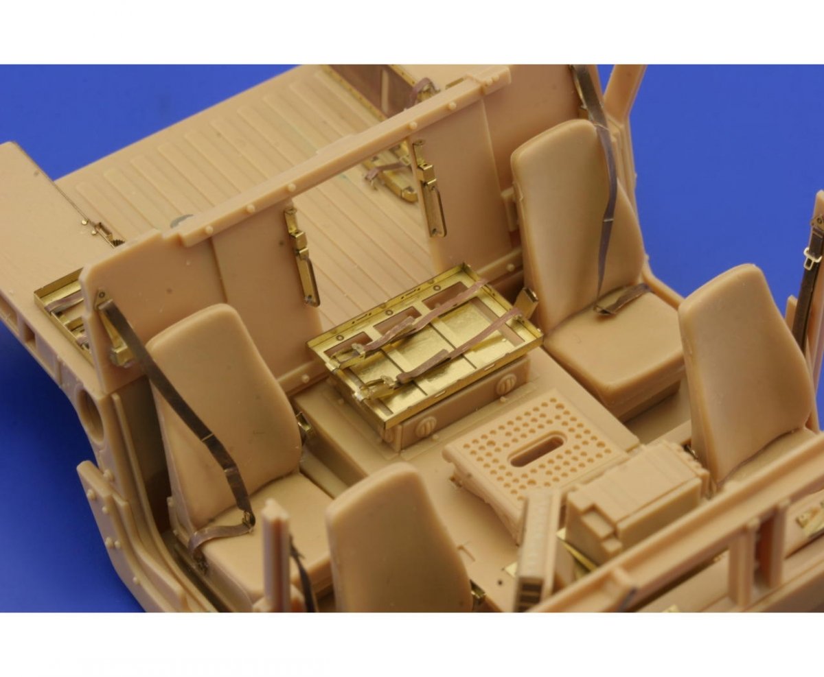 Eduard 36209 M-1151 EAC interior 1/35 Academy – imagen 8