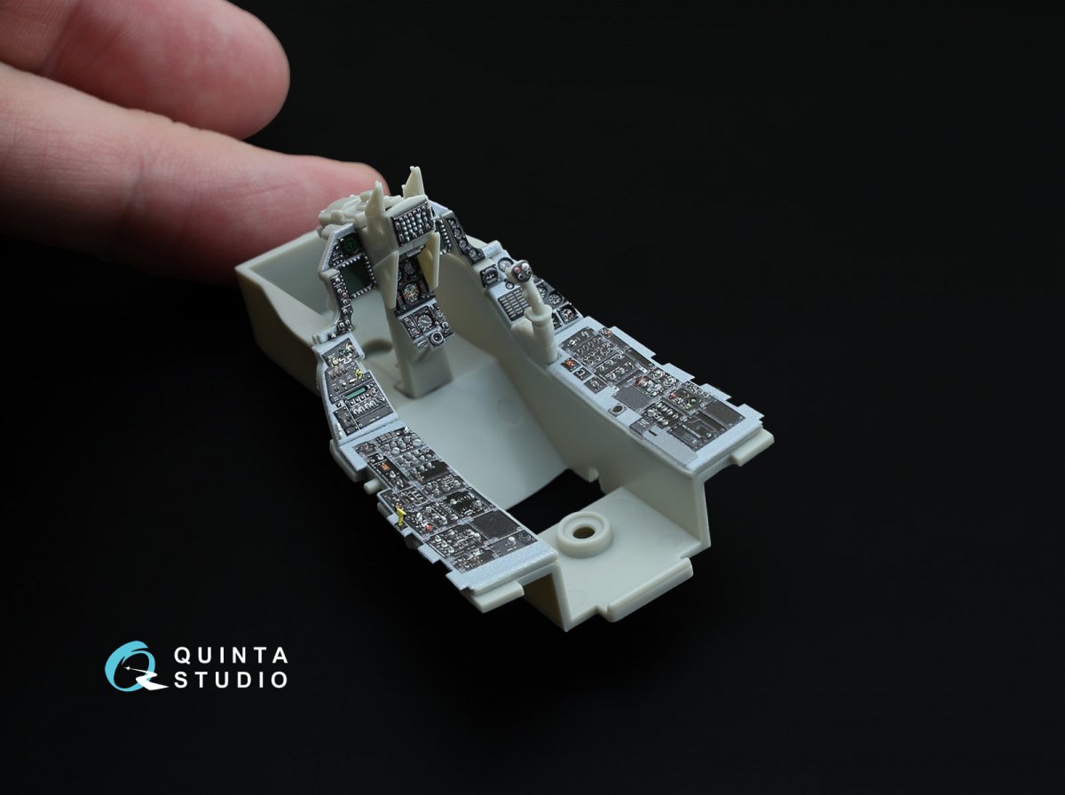 Quinta Studio QDS-32003 F-16C 3D-Printed &amp;amp; coloured Interior on decal paper ( Tamiya ) (small version) 1/32 – imagen 3