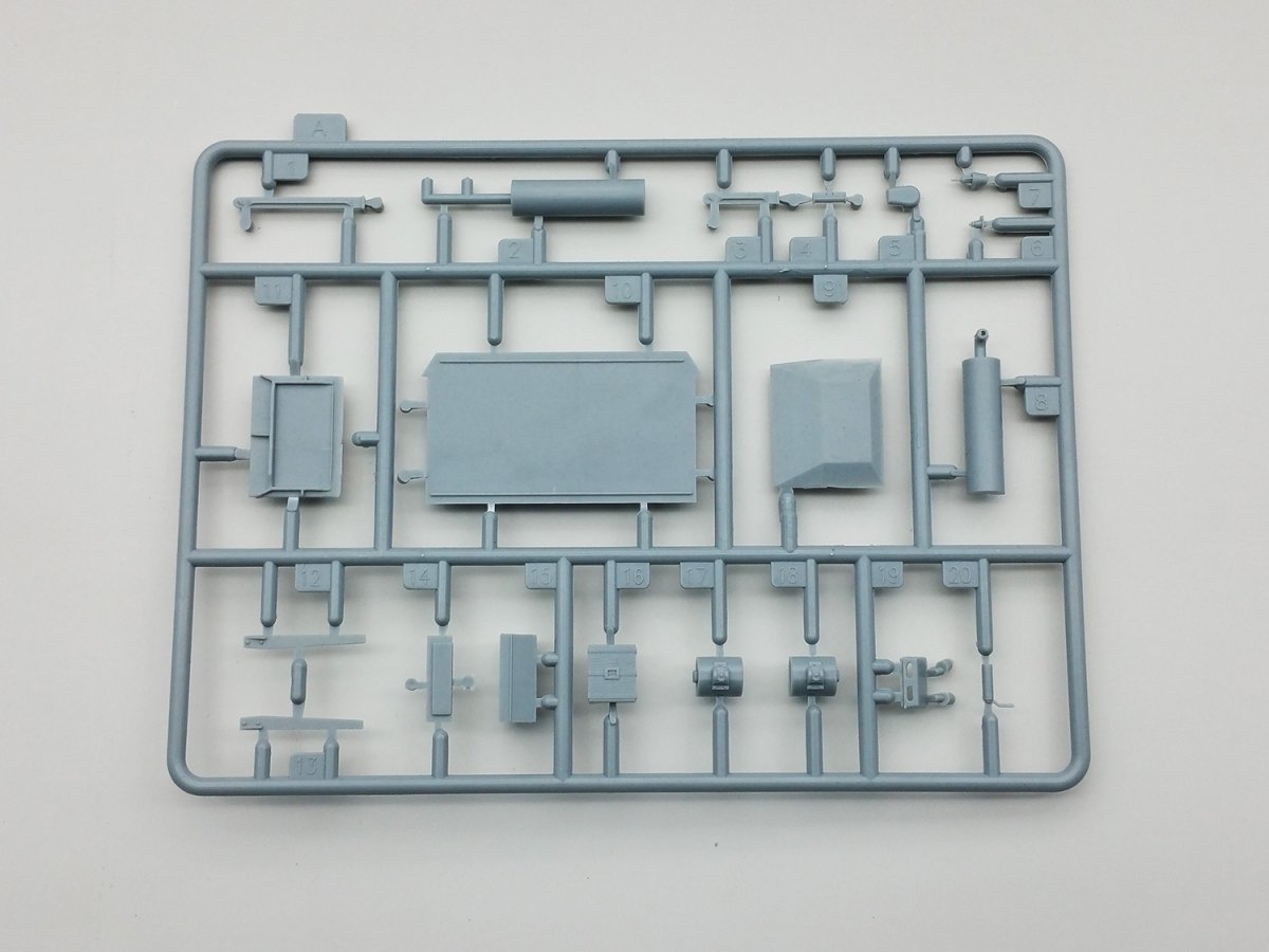 Amusing Hobby 35A019 Pz.Kpfw.38D 1/35 – imagen 6