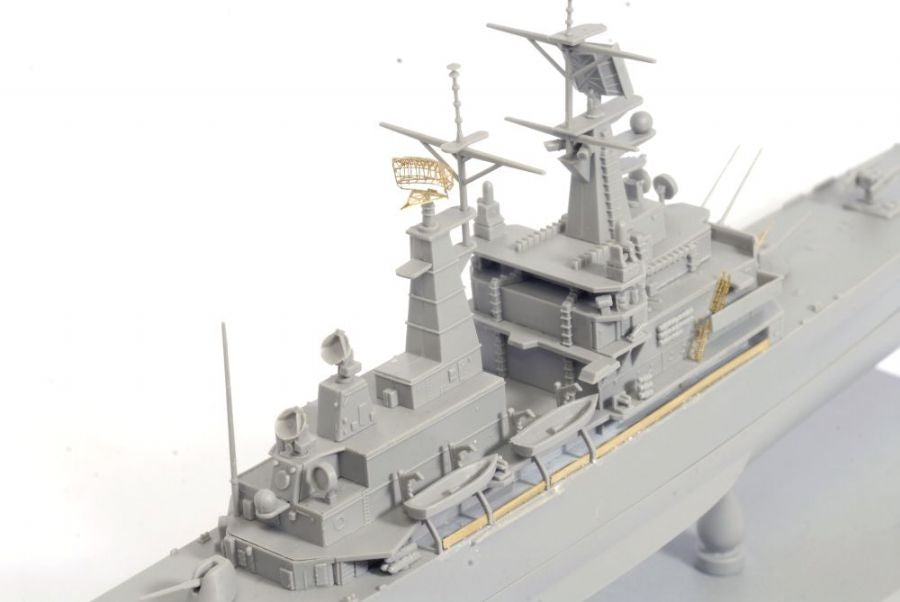 Dragon 7090 U.S.S. Virginia (CGN-38) 1/700 – immagine 4