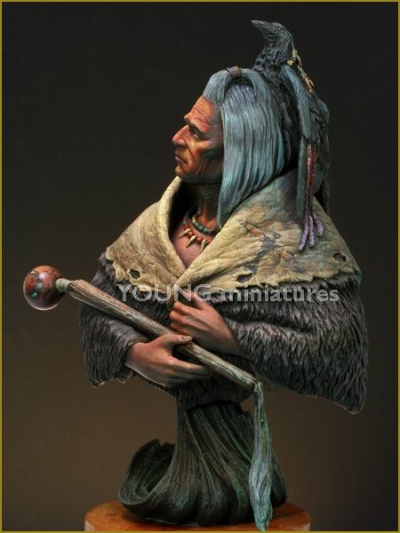 Young Miniatures YH1821 Blackfoot Raven Bearer 1/10 – imagen 3