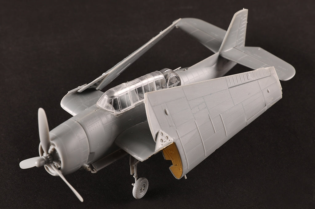 Hobby Boss 87274 TBM-3 Avenger 1/72 – imagen 12