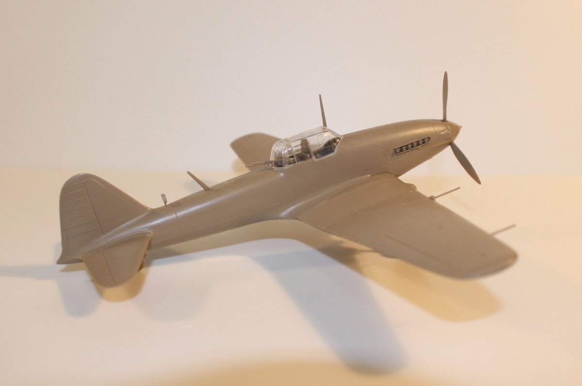 Fly 72037 Ilyushin Il-10 Post-war service 1/72 – imagen 2