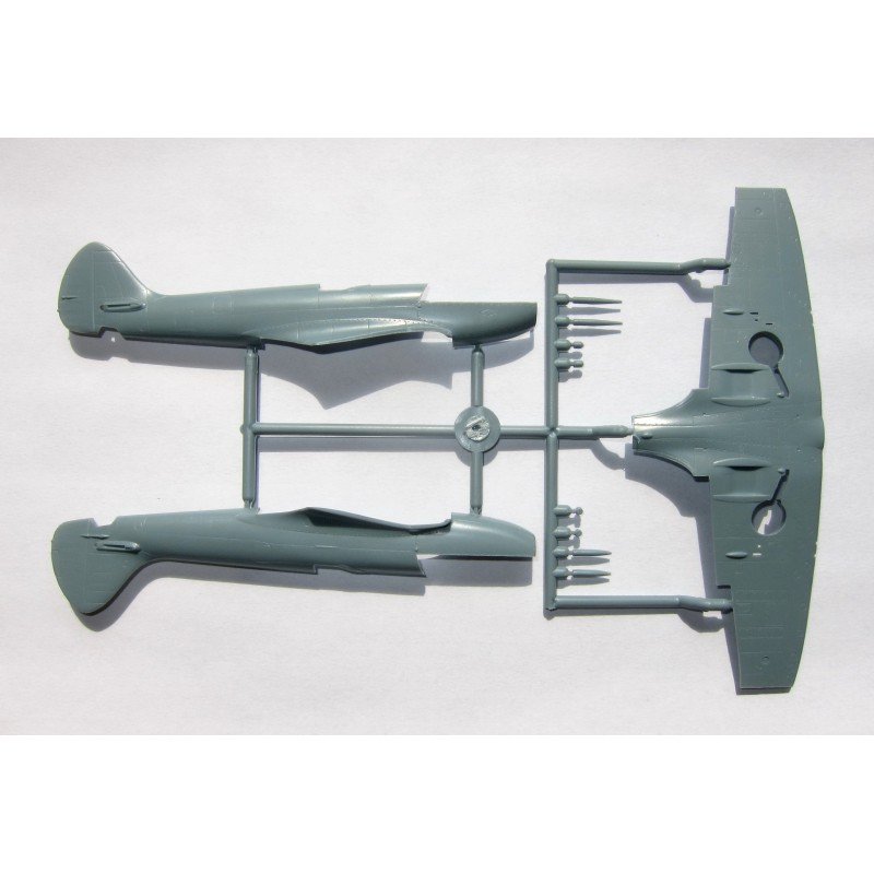 Sword 72096 Supermarine Spitfire Mk.XIV C/E Bubbletop 1/72 – imagen 4
