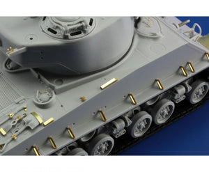 Eduard 36334 M4A3E8 TAMIYA 1/35 – image 2