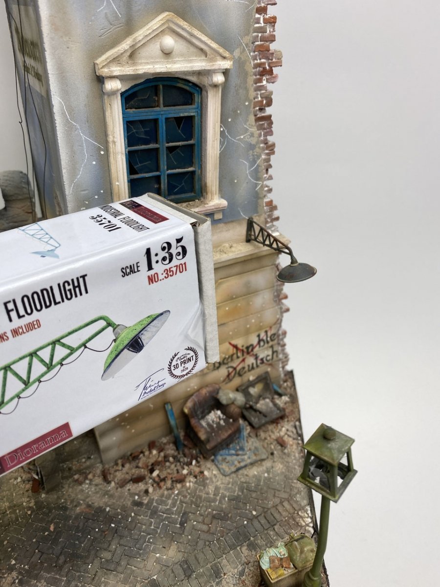 RT-Diorama 35025 Diorama-Base: German Town House 1/35 – imagen 6