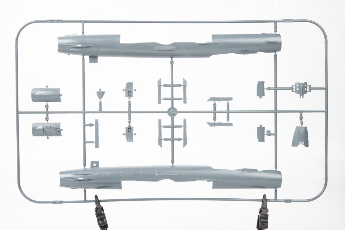 Eduard 84180 MiG-21SMT 1/48 – imagen 9