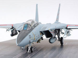 Tamiya 61122 Grumman F-14A Tomcat (Late Model) Carrier Launch Set 1/48 – immagine 2