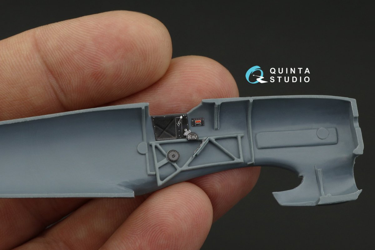 Intérieur imprimé en 3D et coloré sur papier décalcomanie (Brengun) Quinta Studio QD72035 Hawker Typhoon Mk.1b (première version) 1/72 – image 7