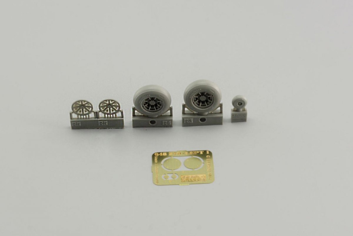 Eduard 648270 P-40B wheels AIRFIX 1/48 – zdjęcie 5