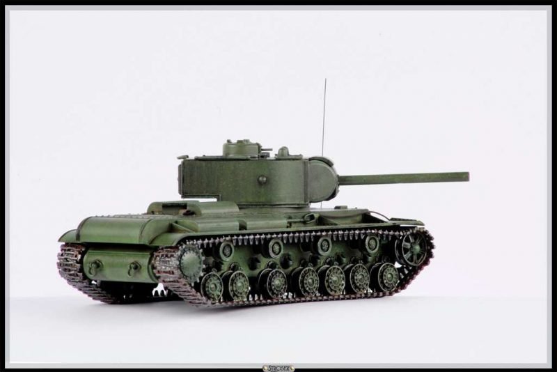PST 72059 KV-220 Heavy Tank 1/72 – zdjęcie 3