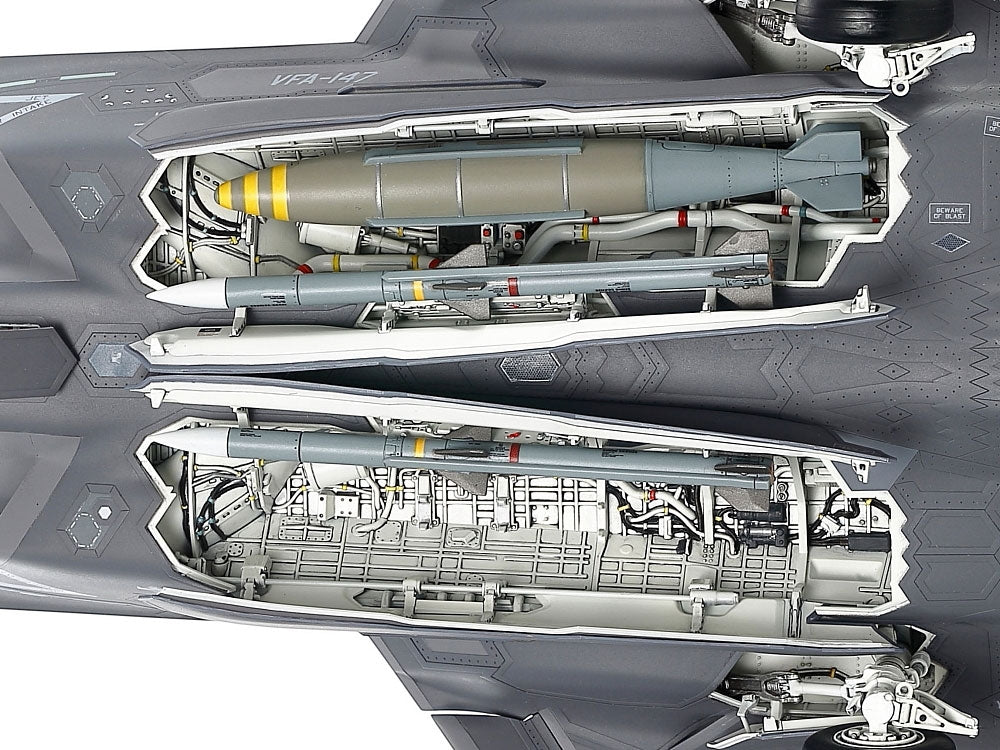 Tamiya 61127 Lockheed Martin F-35C Lightning II 1/48 – image 19
