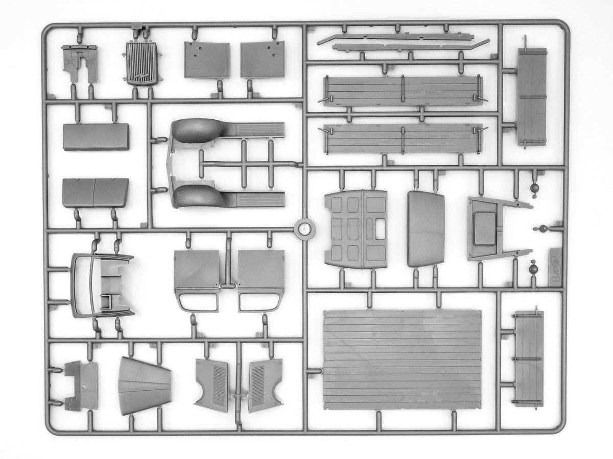 ICM DS3523 Sankas WWII Wehrmacht Ambulance Trucks 1/35 – imagen 5