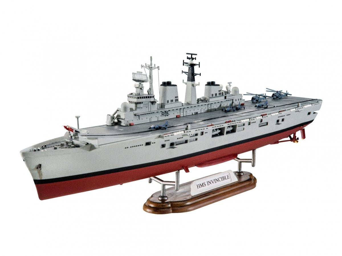 Maquette Revell 65172 HMS Invincible (Guerre des Malouines) à l&amp;#39;échelle 1/700 – image 2